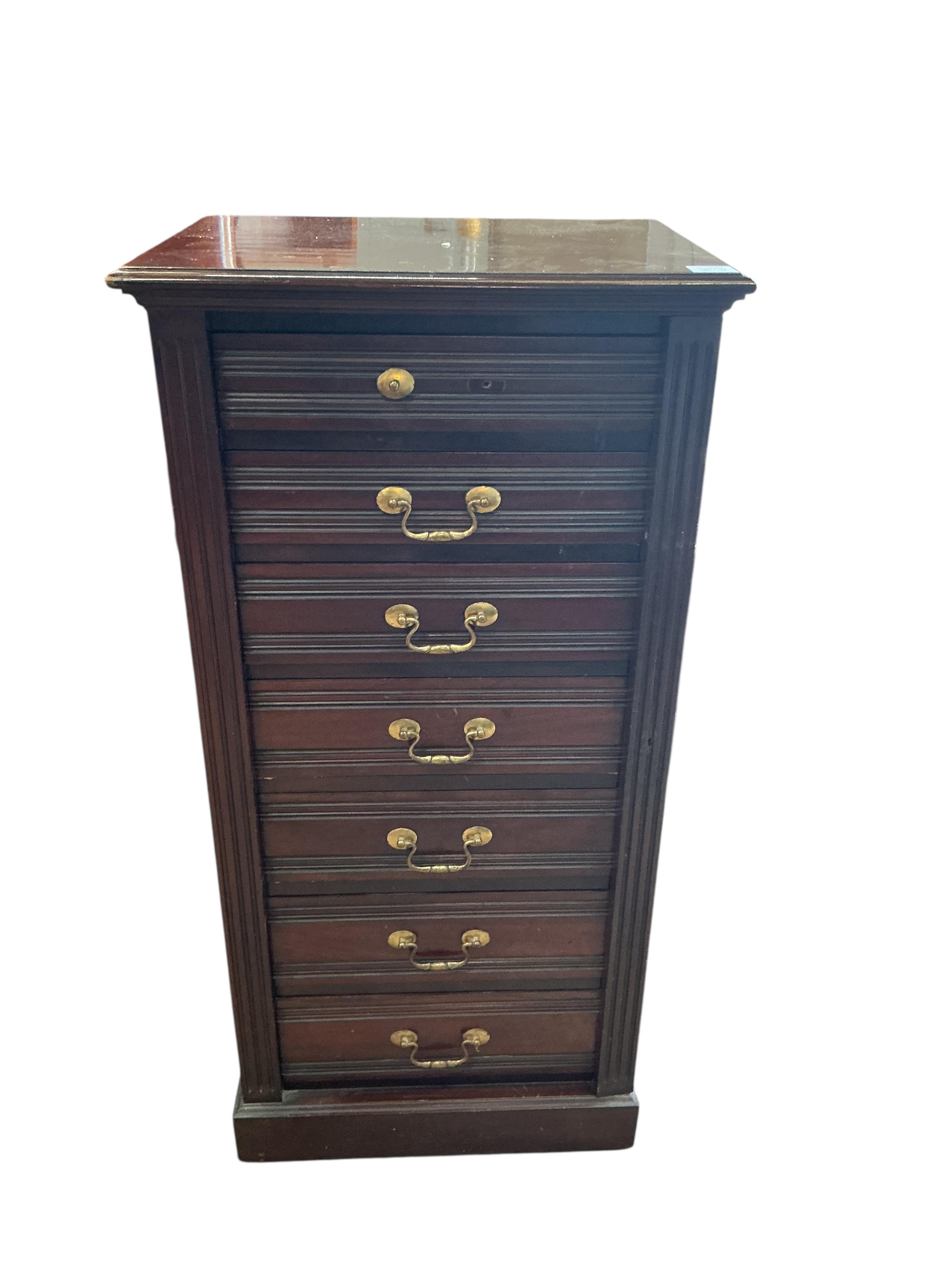 An early 20th century mahogany Wellington chest, width 55cm, depth 42cm, height 114cm